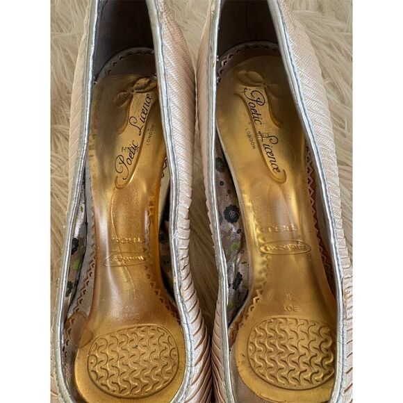 Poetic Licence Women's Silver Kitten Heel Peep‎ Toe Pumps Size 9 - Picture 7 of 7